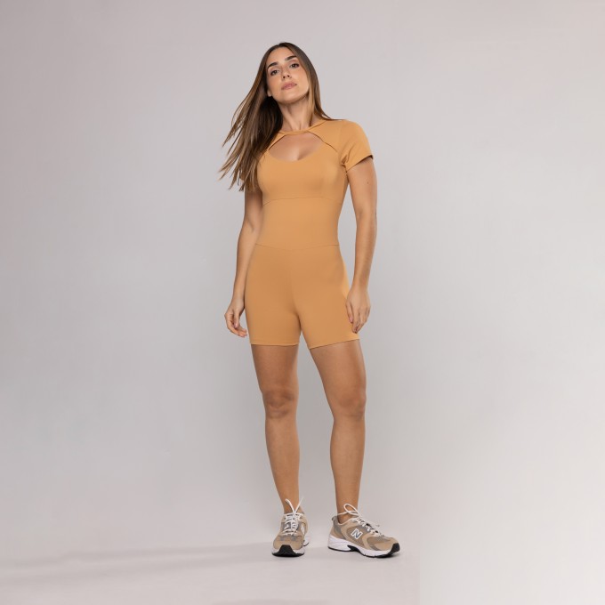 Macaquinho Bolero Decote Costas