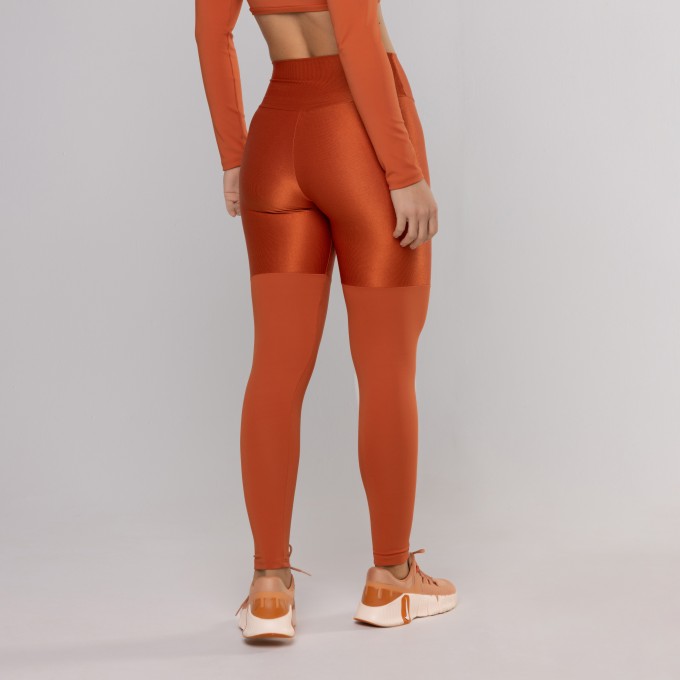 Legging Recorte Perna Logo Telha