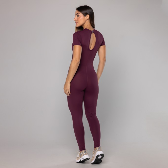 Macacão Manga Curta Classic