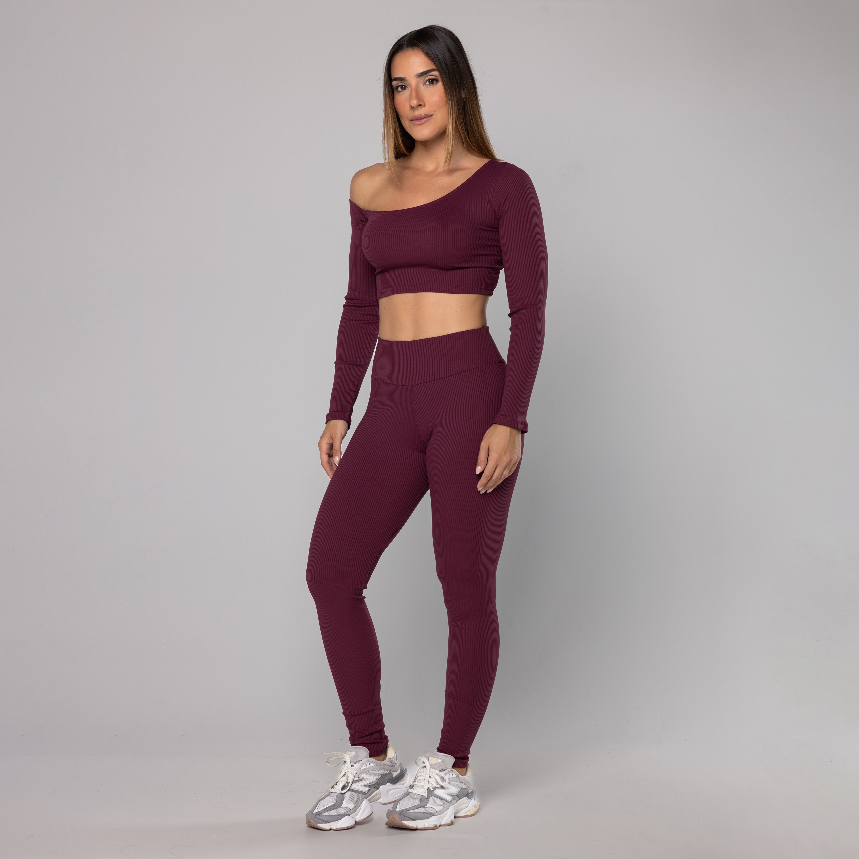 Blusa Assimétrica + Legging Rib