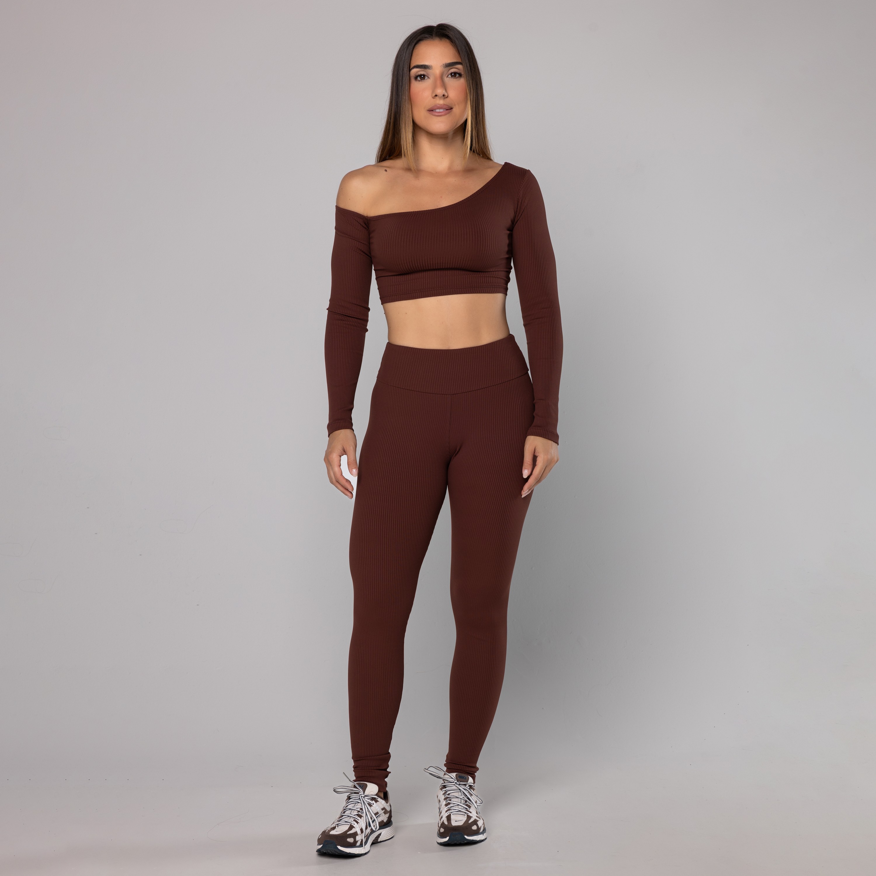 Blusa Assimétrica + Legging Rib