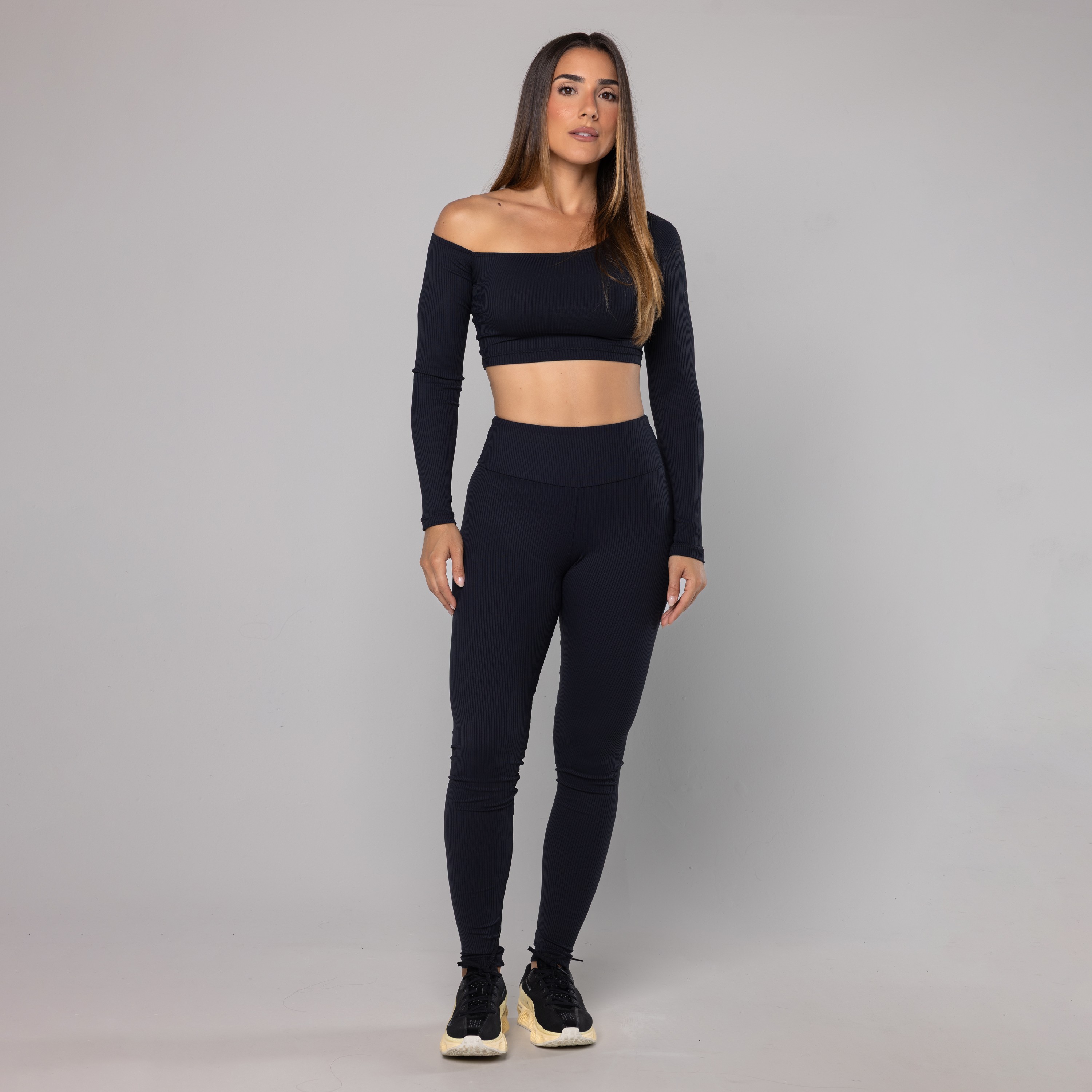 Blusa Assimétrica + Legging Rib