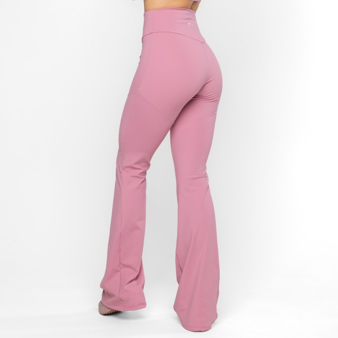 Calça Flare Básica Recortes Rosê